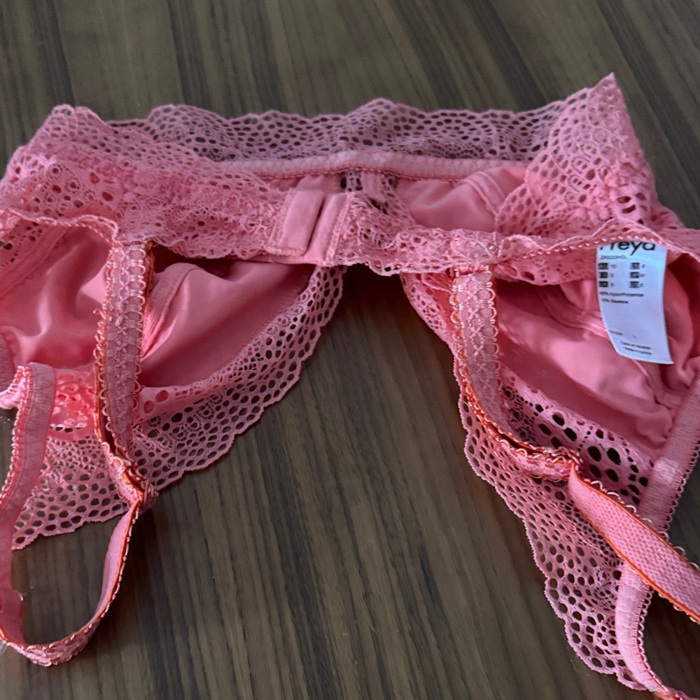 Freya Lace Bralette in Coral - Picture 3 of 3